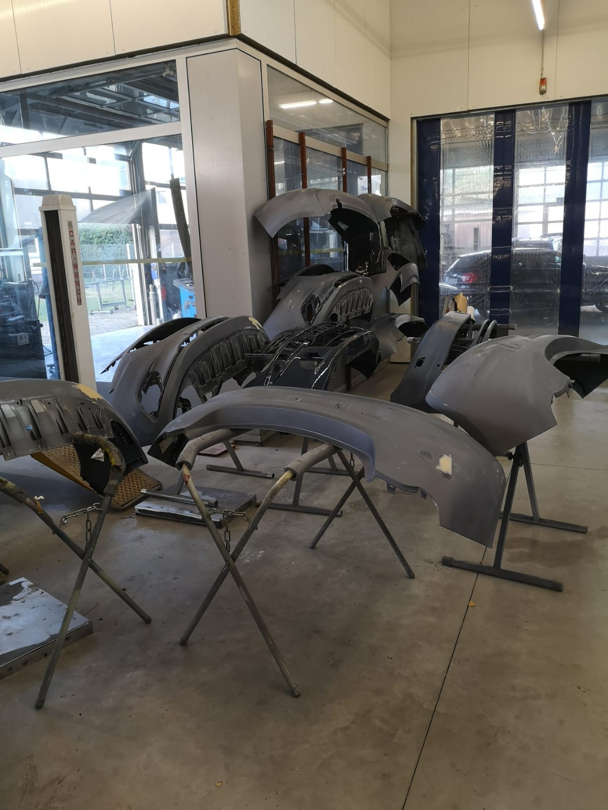 Werkstatt- und Lackierarbeiten bei Rawlik